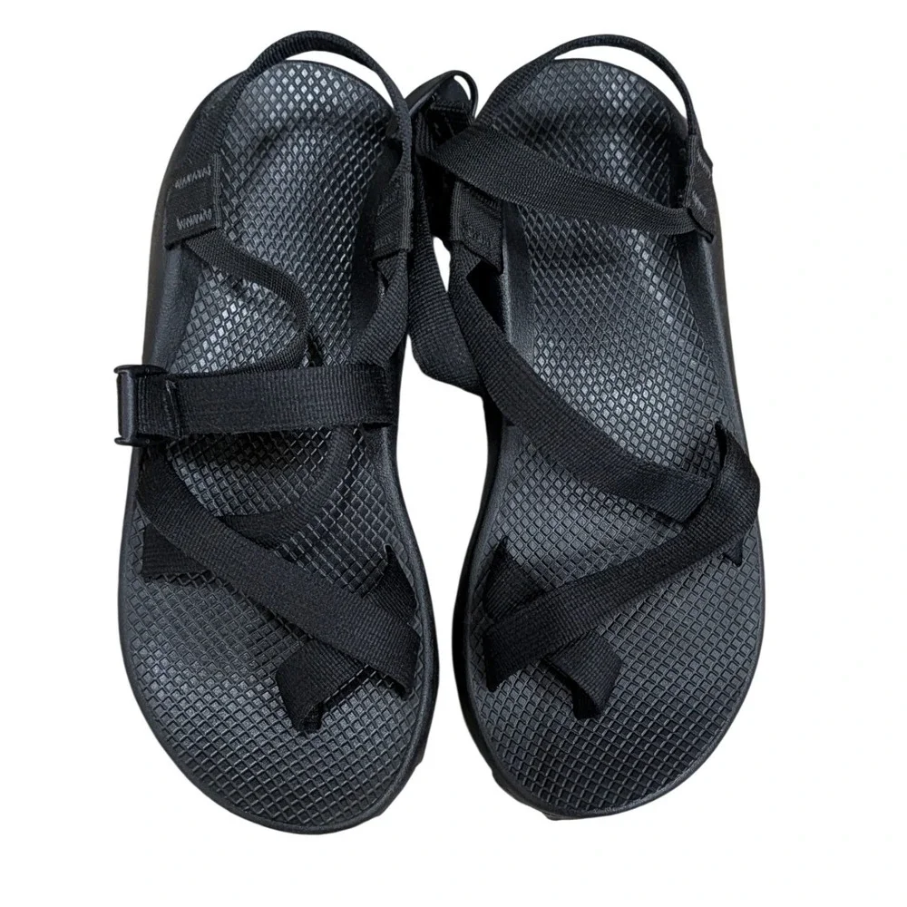 Chaco Z2 Classic Men's Black Sport Sandals Toe Loop Vibram Sole- Size 9